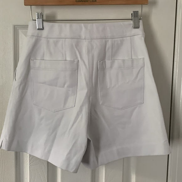 SPANX White Bermuda Shorts Comfortable Minimalist Design - Picture 3 of 9